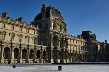 Museu do Louvre fica 45% mais caro para turistas não europeus; ‘acho injusto’, diz brasileira