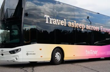 Europa finalmente descobre o ônibus-leito, e modelo comum no Brasil cresce no continente